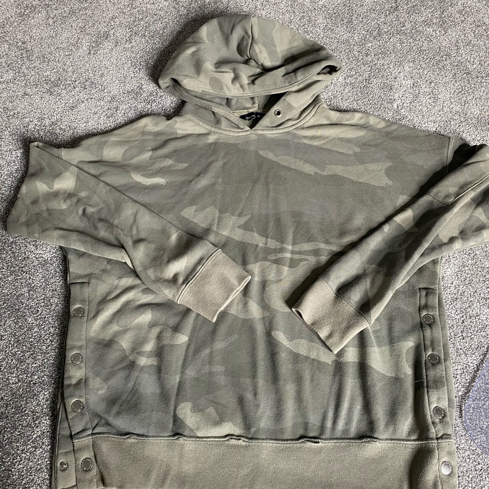 Abercrombie & Fitch Side Button Sweatshirt